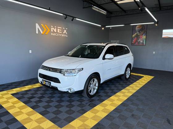 MITSUBISHI OUTLANDER 2.0 16V GASOLINA 4P AUTOMÁTICO
